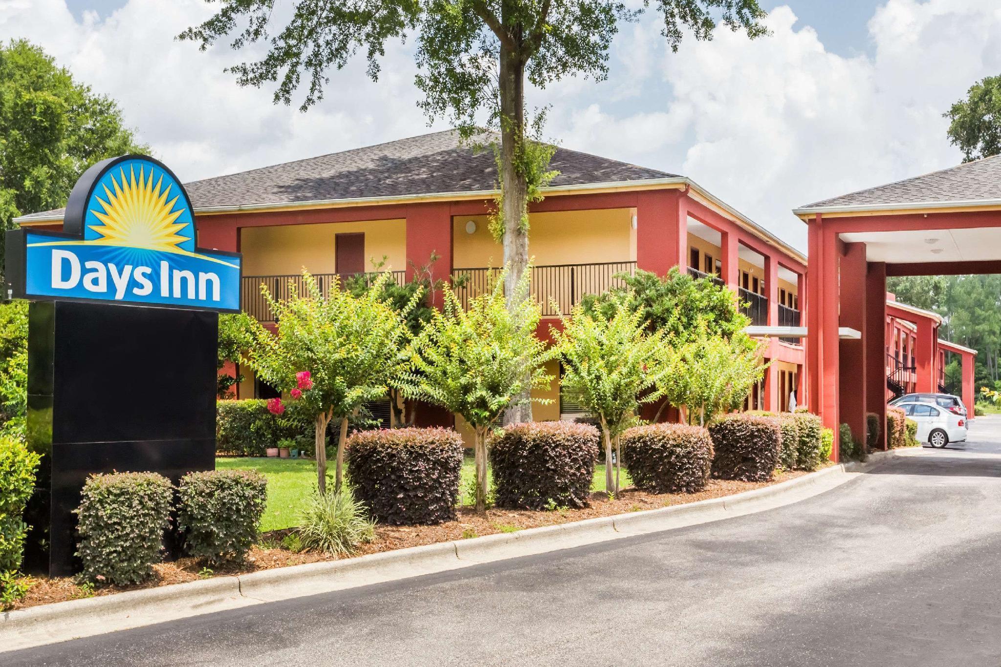 Days Inn By Wyndham Pensacola I-10 Ferry Pass Экстерьер фото