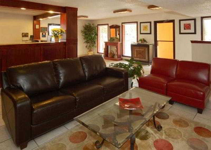 Days Inn By Wyndham Pensacola I-10 Ferry Pass Экстерьер фото