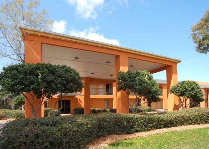 Days Inn By Wyndham Pensacola I-10 Ferry Pass Экстерьер фото